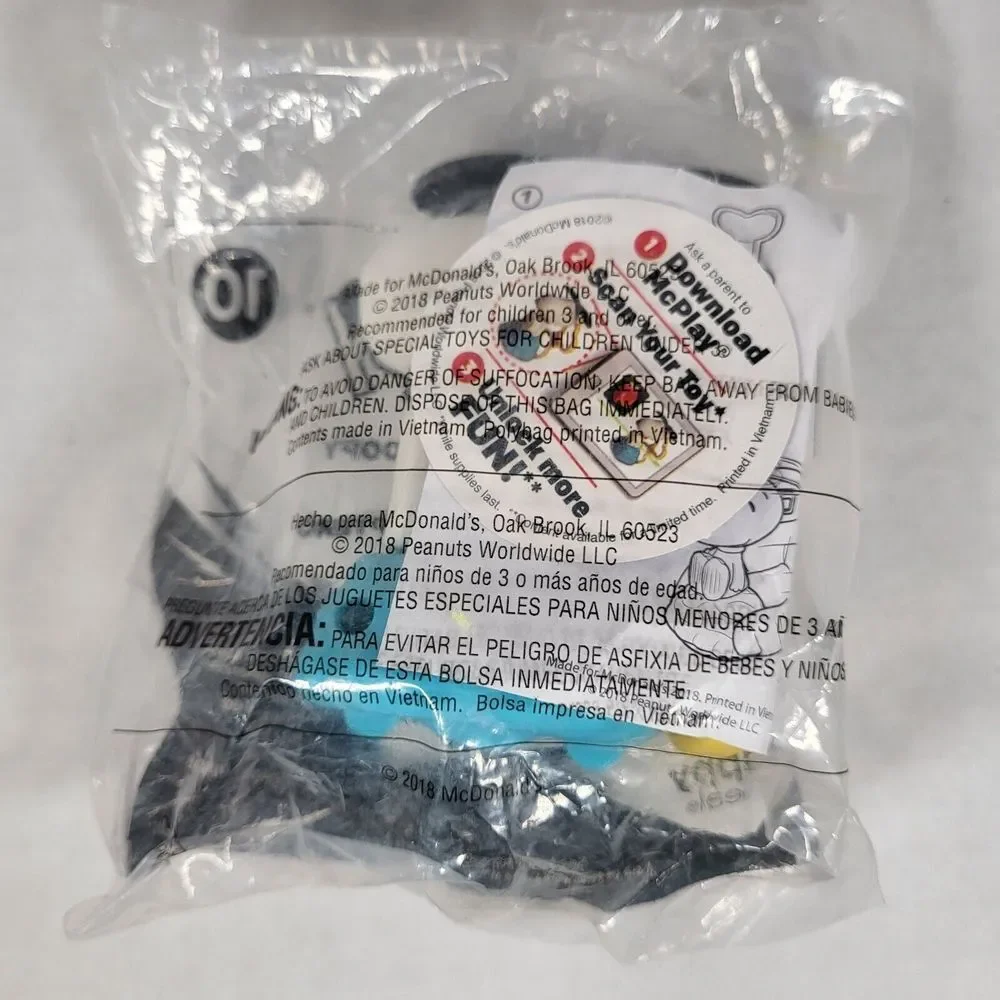 2 Peanuts Snoopy Happy‎ Meal McDonalds Toys 2018 #5 Masked Marvel #10 Helicopter - Picture 7 of 7